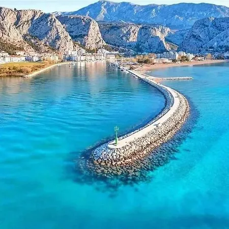 Vacation In Nature Near Omis Zvecanje